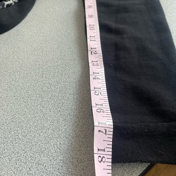 Forever 21 Black Leopard Print Sweatshirt Size Large - Picture 7 of 7